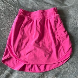 brand new lulu lemon pink tennis skirt, never worn